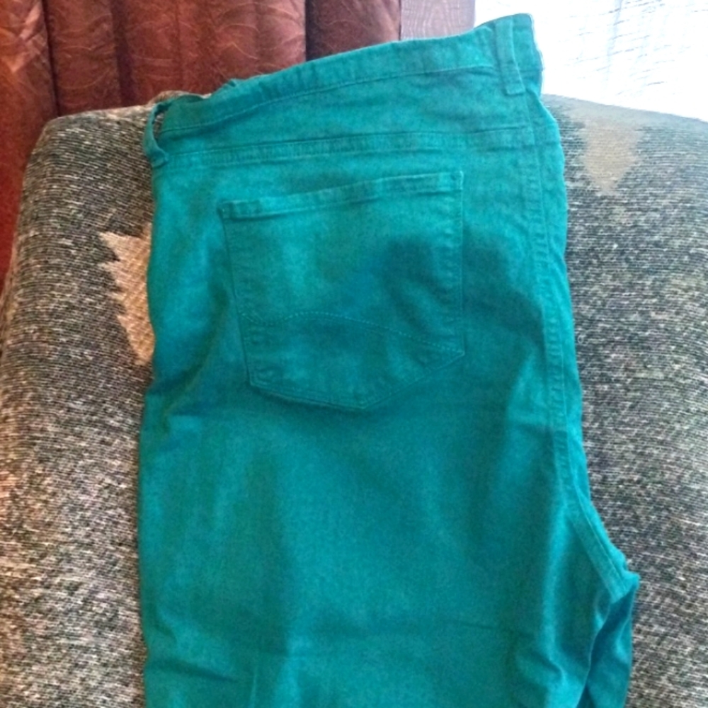 Ariel Crop NYDJ teal Capri jeans 20w